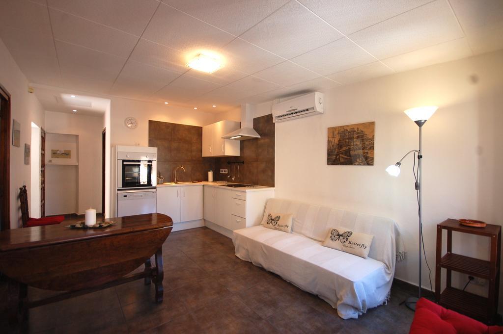Lets Holidays Cozy Apartment 70 M. From The Beach In Tossa Tossa de Mar Extérieur photo